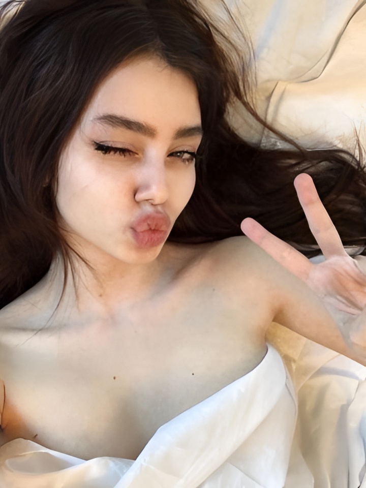 Борислава привлекательная девушка из Ангарска цена от 10000 руб