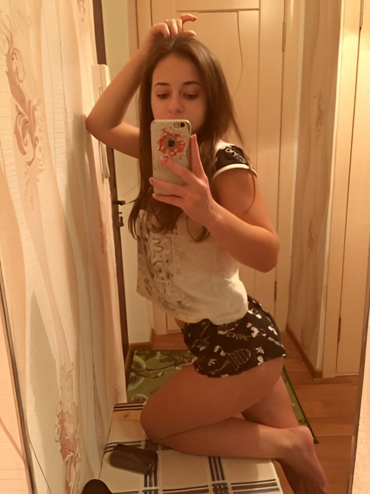 Риана привлекательная девушка из Ангарска цена от 2000 руб