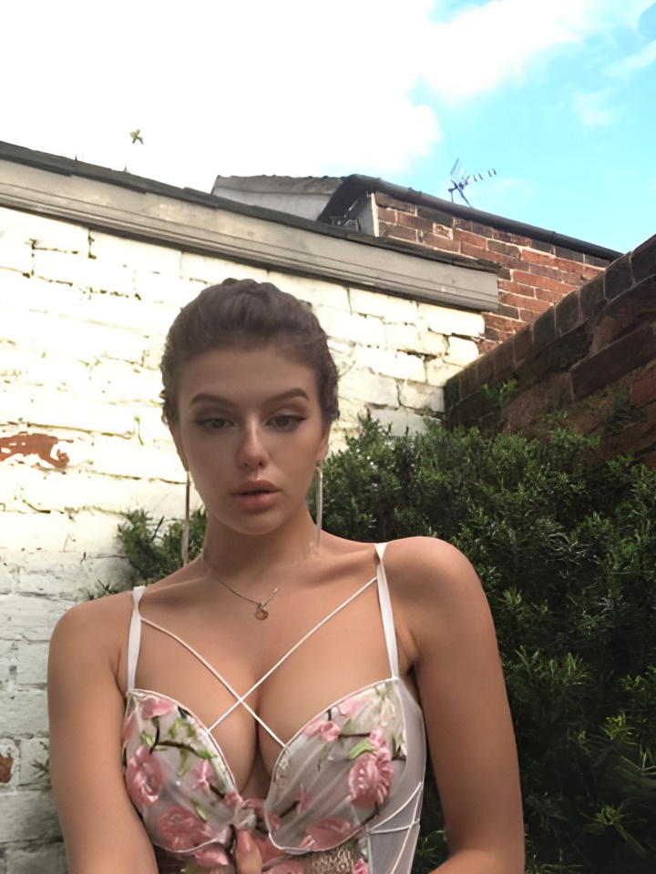 Индивидуалка Владислава, доступна для личного знакомства от 5000 руб