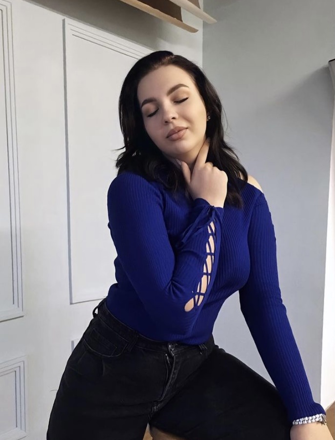 🎥 Дуня привлекательная девушка из Ангарска цена от 7000 руб