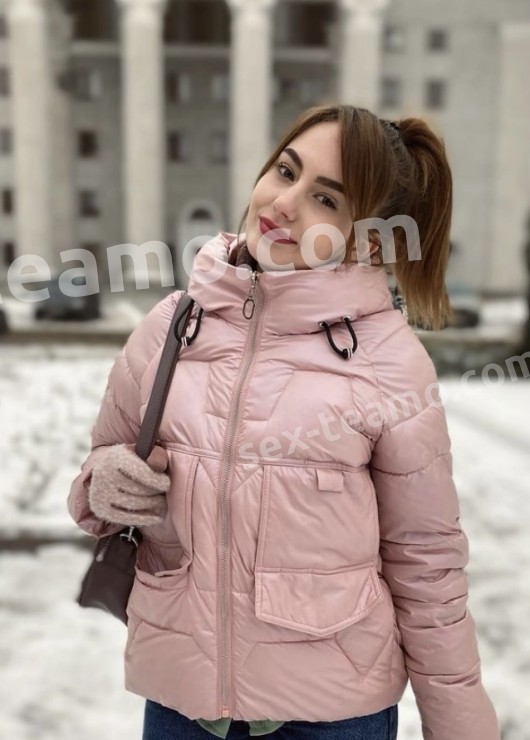 🎥 Инесса привлекательная девушка из Ангарска цена от 5000 руб